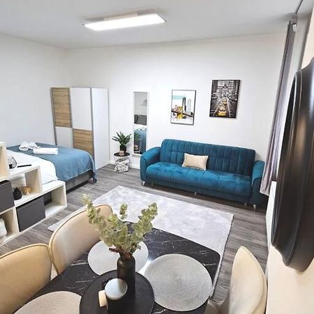 Affordable Suite In Vienna'S Hotpoint Exterior foto