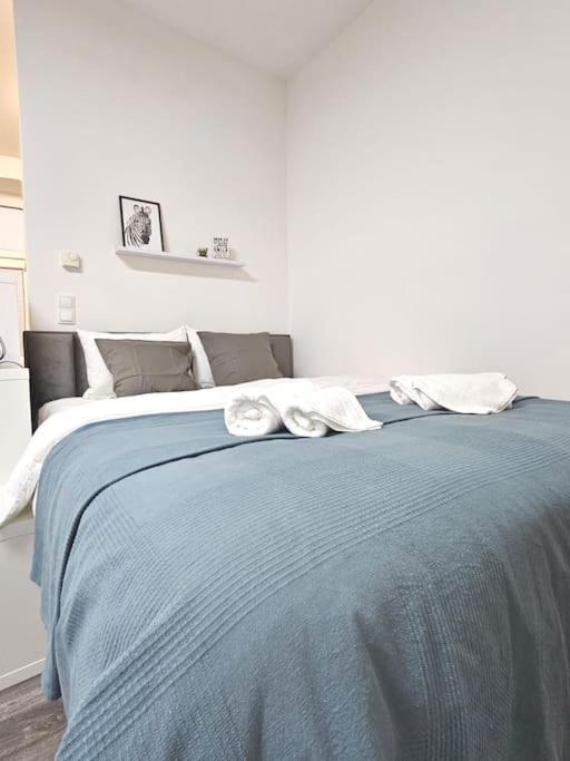 Affordable Suite In Vienna'S Hotpoint Exterior foto