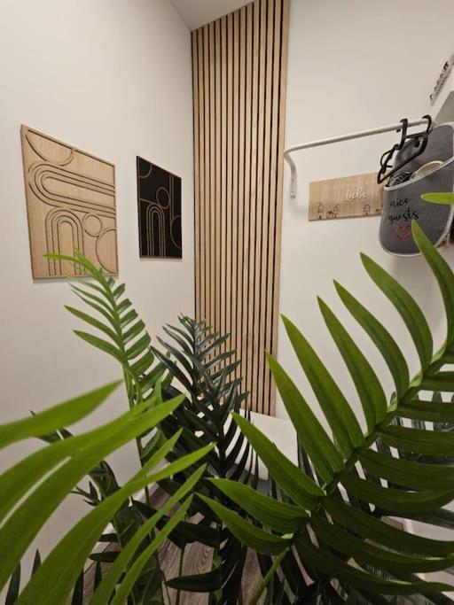 Affordable Suite In Vienna'S Hotpoint Exterior foto