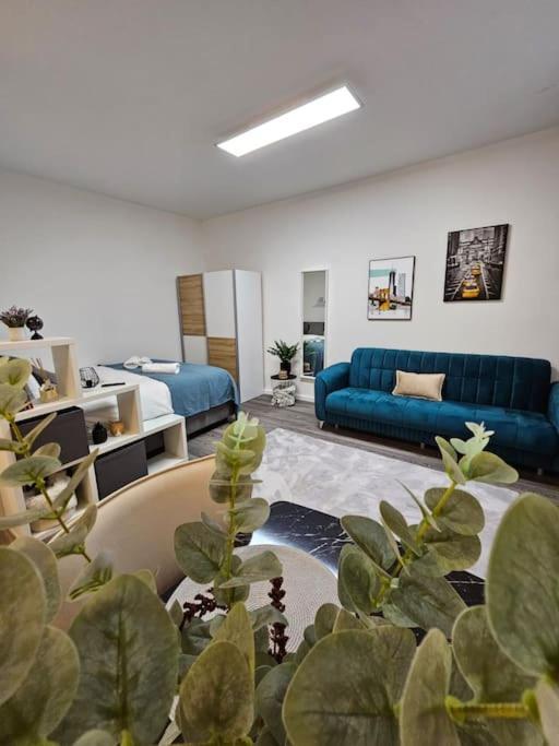 Affordable Suite In Vienna'S Hotpoint Exterior foto